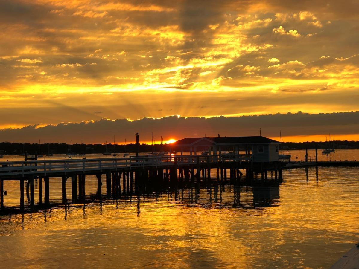 Fathoms Hotel & Marina Port Washington Dış mekan fotoğraf