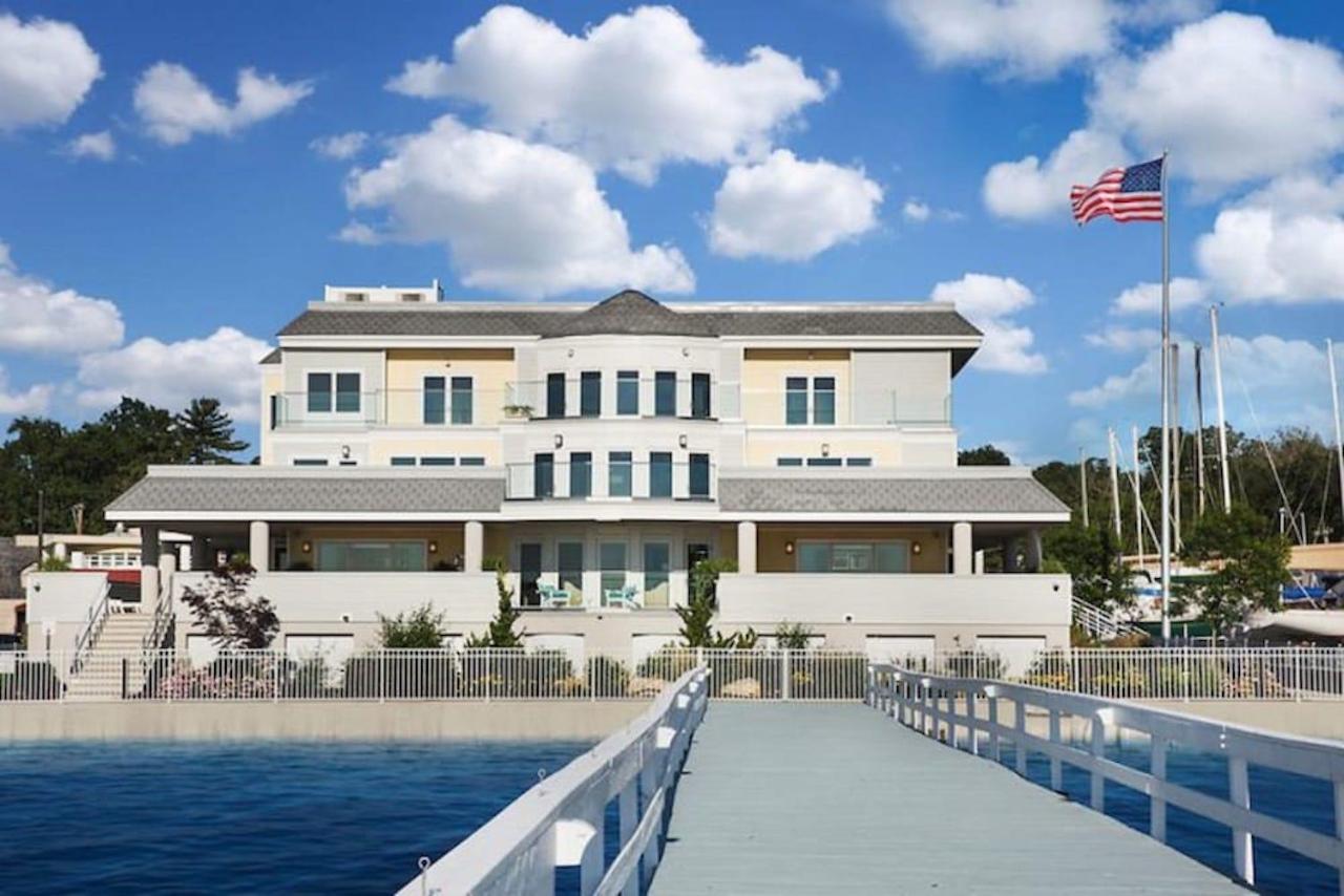 Fathoms Hotel & Marina Port Washington Dış mekan fotoğraf
